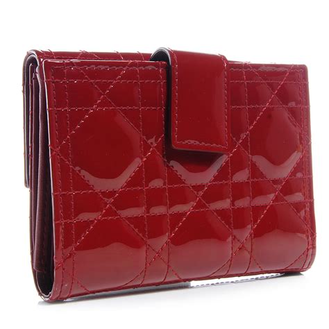 dior wallet red